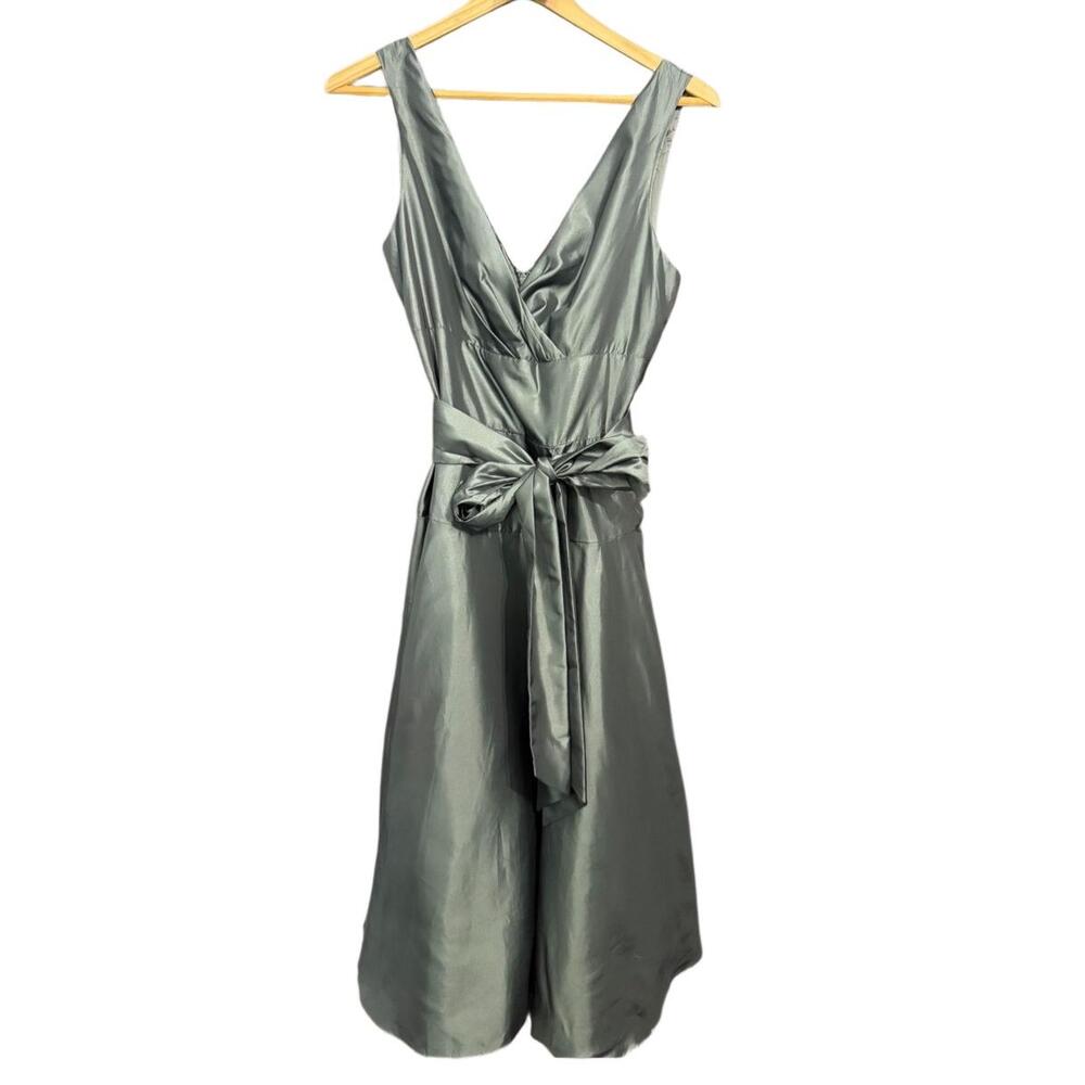 Max and Cleo Cocktail Dress Womens 6  Greyish V-Neck Tie-Waist Elegant Chic